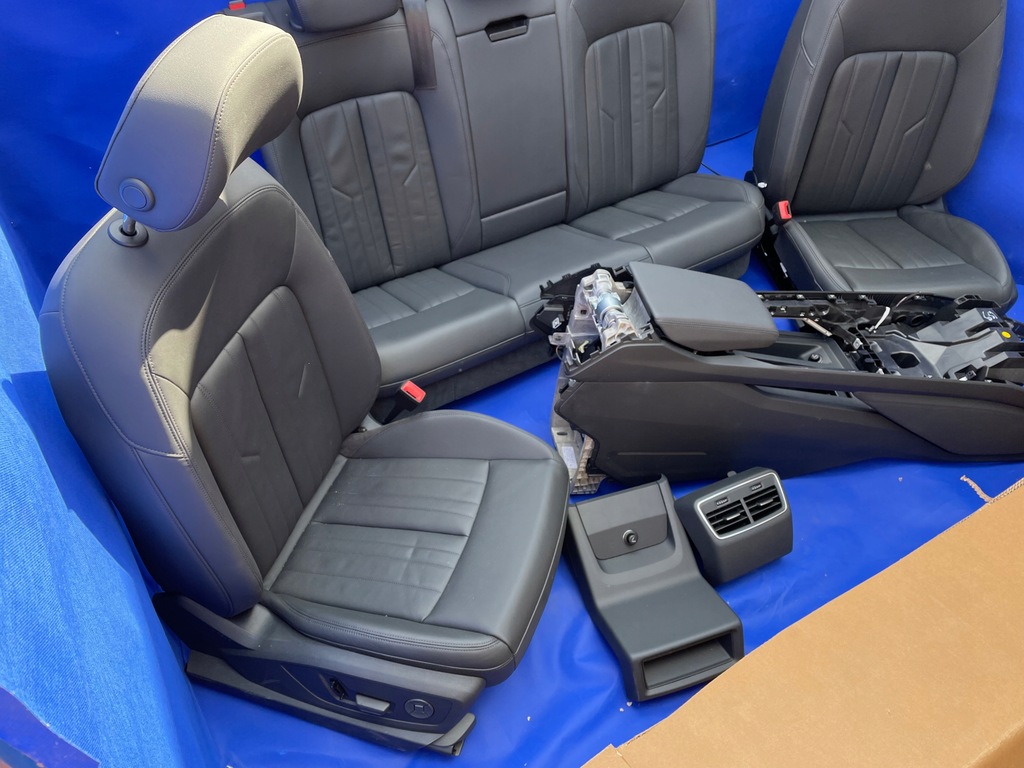 фото №9, Audi e-tron 55 quattro комплект сидений заднее сиденье туннель средний подогрев