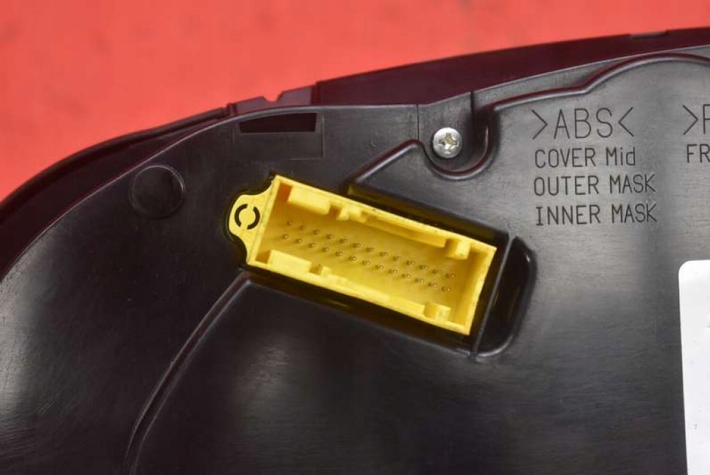 фото №8, Счетчик приборы eu 9666174980 peugeot 5008 1 i 1.6 hdi 112 km 09-13