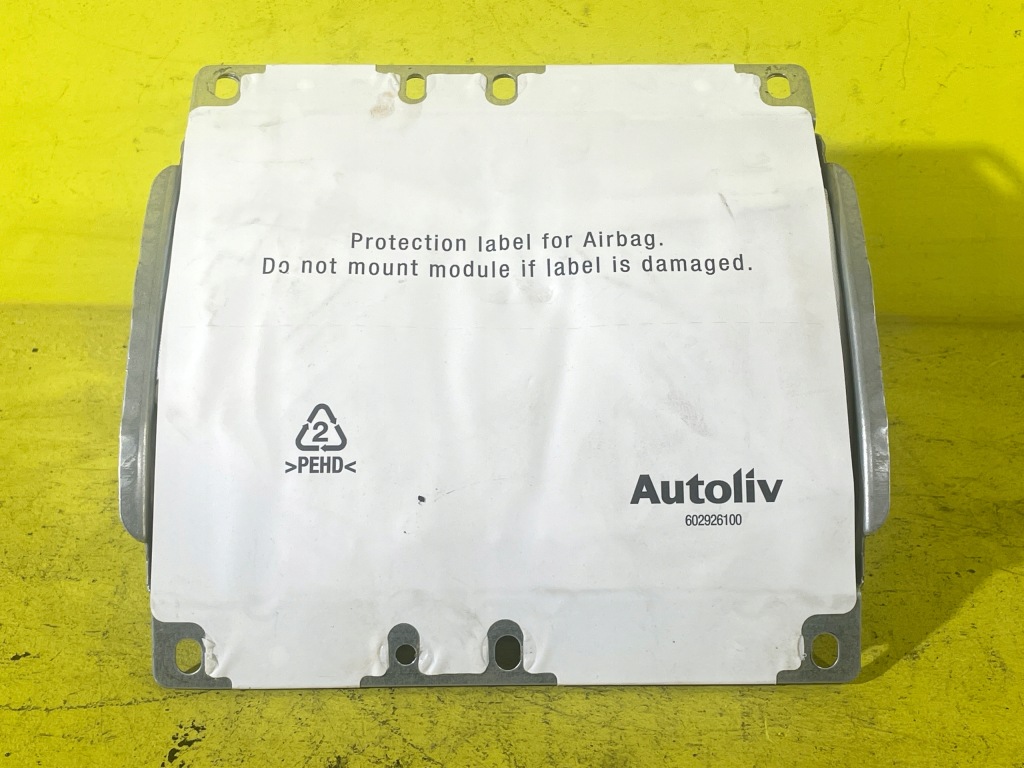 фото №1, Volvo c30 - подушка безопасности подушка пассажира 8623351