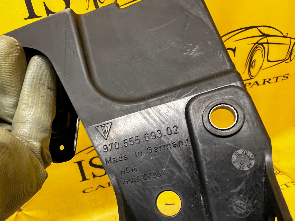 фото №6, Кронштейн направляющая накладки стойка c задняя левый porsche panamera 970 i lift