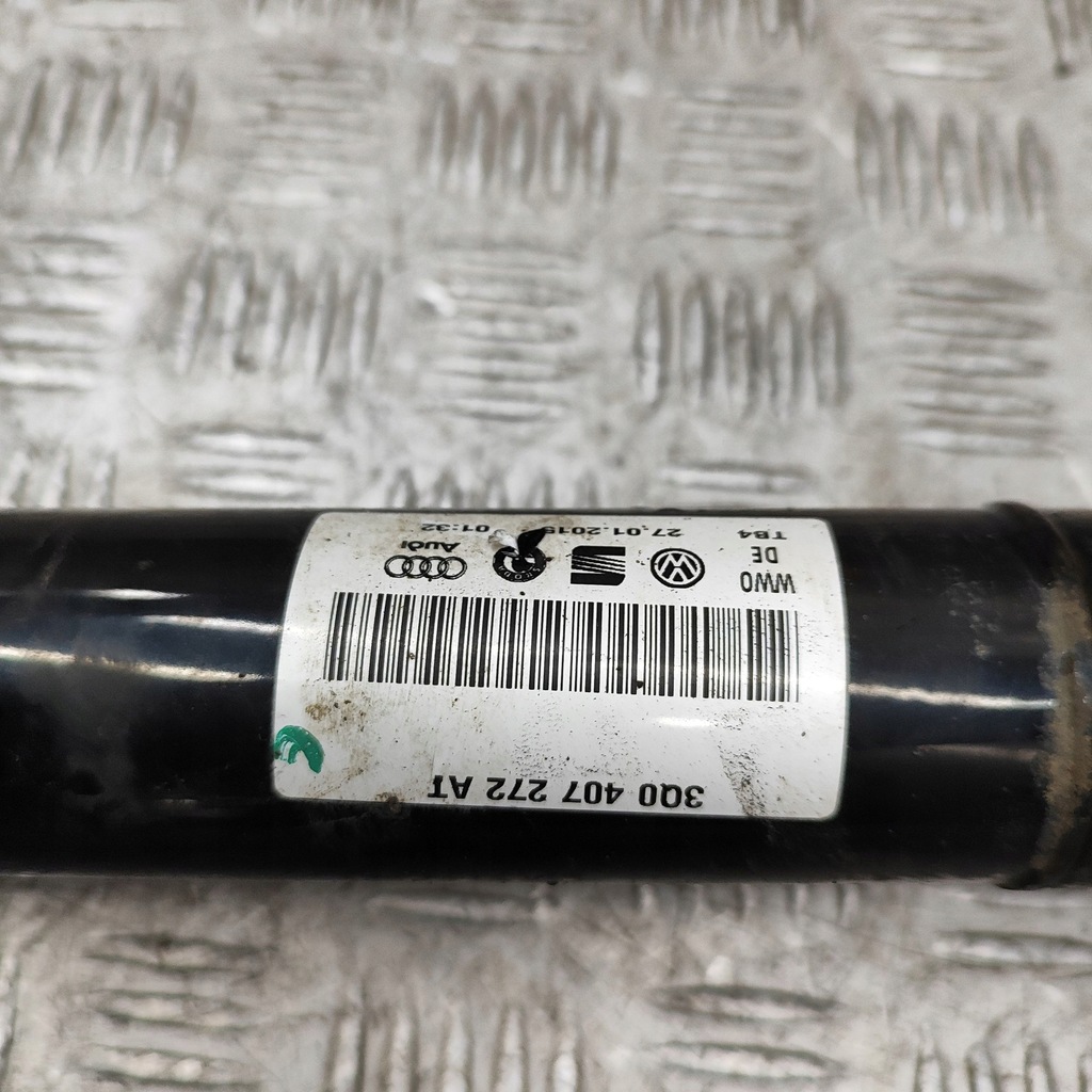 фото №7, Volkswagen passat b8 2015 права сторона привідний вал передня