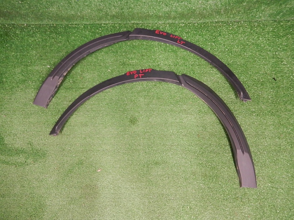 фото №1, Молдинг крыла задняя evoque lift левая