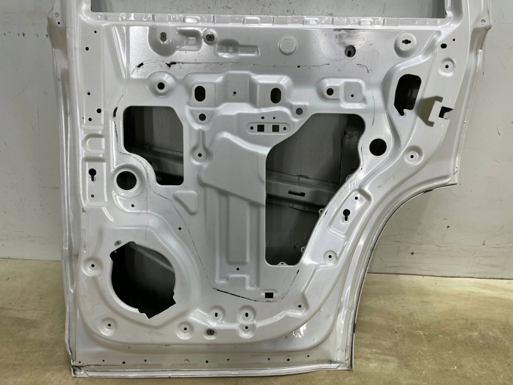 фото №14, Дверь cadillac escalade chevrolet tahoe gmc yukon 4 iv 14-19r. правое задние