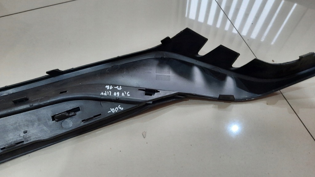 фото №6, Решітка бампера права volvo s60 v60 13-18r lift