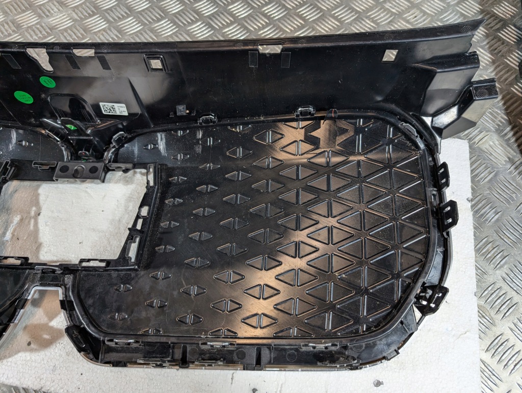 Решітка радіатора bmw x1 u11 x2 u12 m-pakiet 185178-11 5a7d664 Зі Шроту
