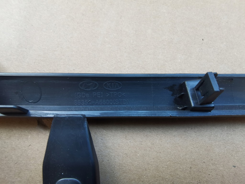 фото №13, Hyundai i30 ii - nowa решётка бампера передний