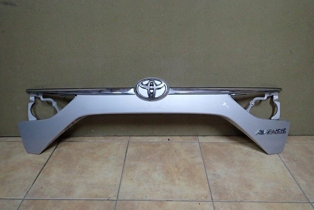 фото №1, Накладка na крышка toyota avensis t27 lift kombi