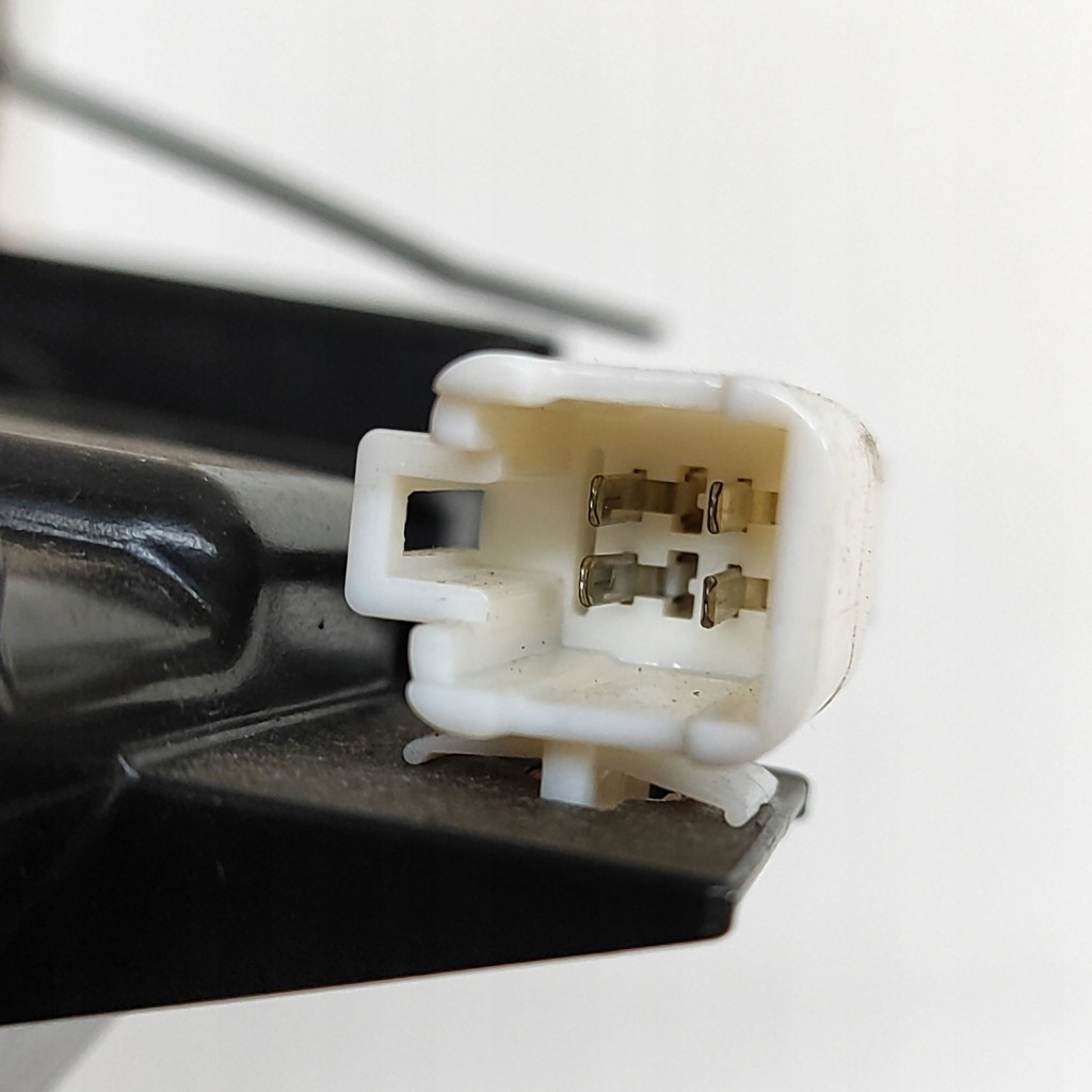 фото №8, Toyota hiace h50, h60, h70 2001 пепельница панели приборной панели