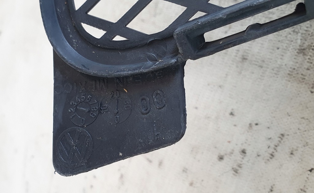 фото №7, Vw new beetle 98- решётка средняя бампера org