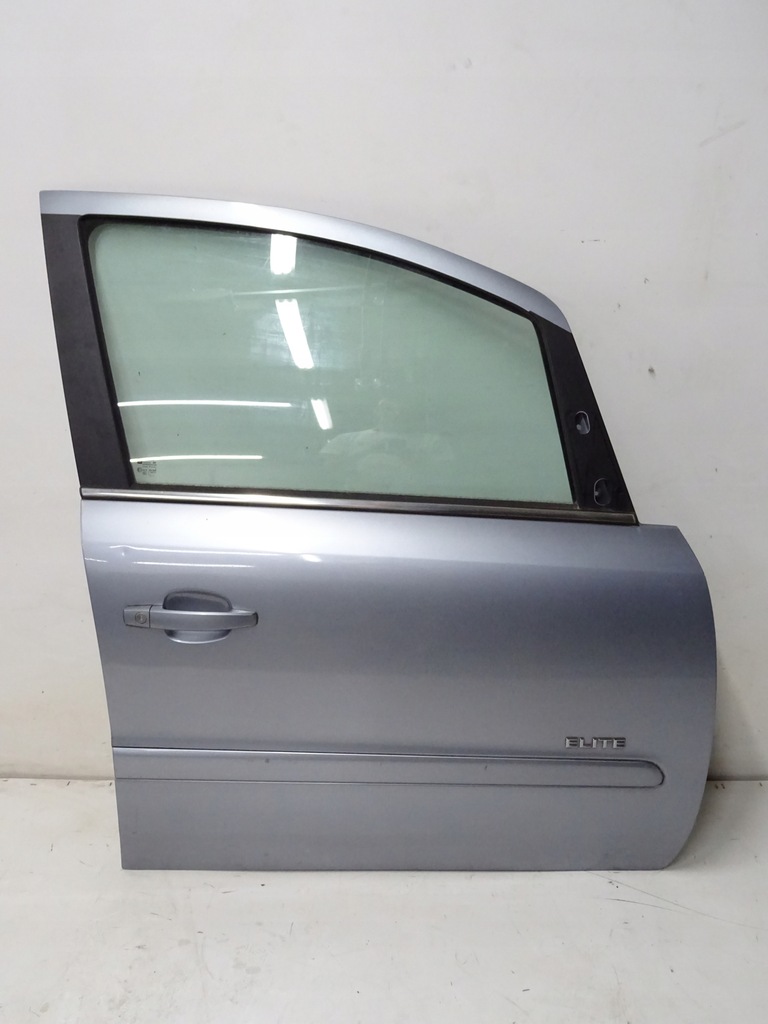 фото №1, Opel zafira b дверь правый перед z163