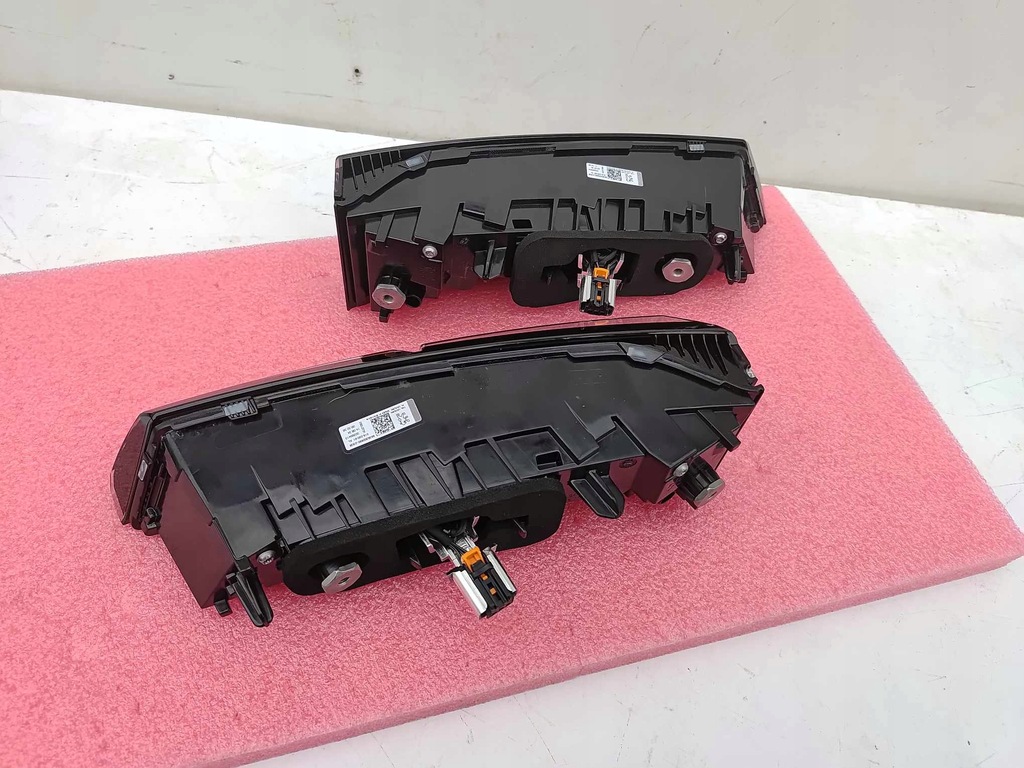 фото №6, Peugeot 308 iii t10 лампа левая правая задняя задняя w крышка nowe оригинальный номер 4092