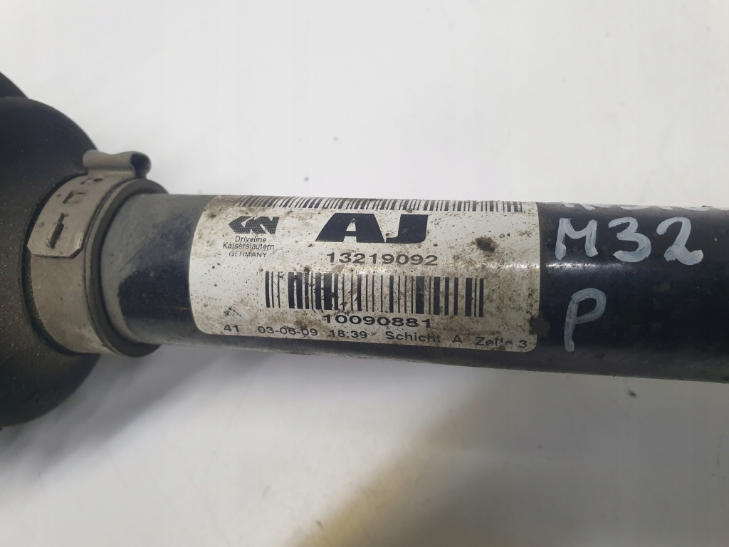 Приводной вал półoska правый  opel insignia a 2.0 cdti 13219092 Оригинал