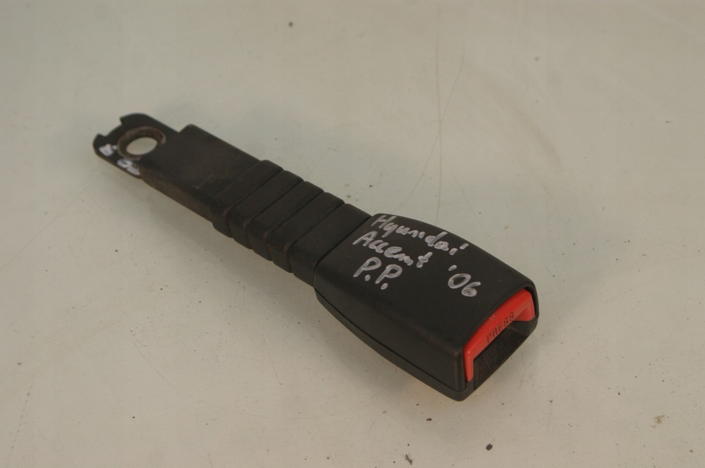 фото №1, Клипса поперечина правый перед hyundai accent описание!!!