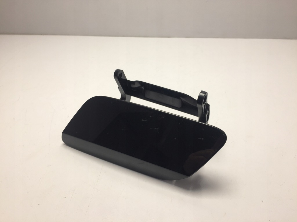 фото №1, Audi a6 c8 заглушка распылителя левая 4k0807241