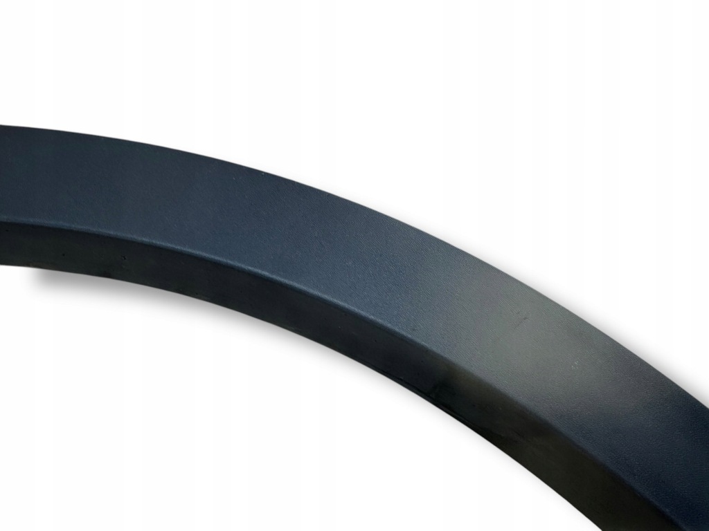 фото №9, Volkswagen id.4 2021 задняя сторона правая молдинг крыла заднего