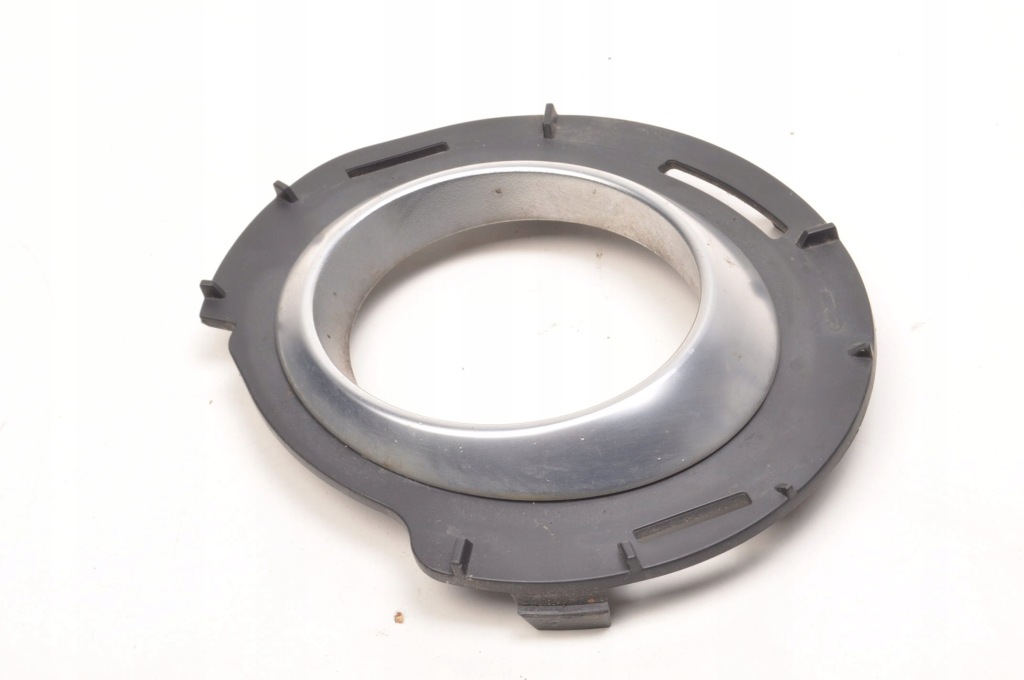 Купить Mercedes gla w156 рамка решётка противотуманной фары правая a1568856200