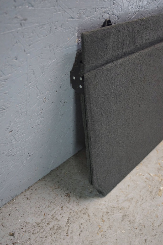 Купити Volvo xc90 рестайлінг  підлога обшивка багажника 39889119