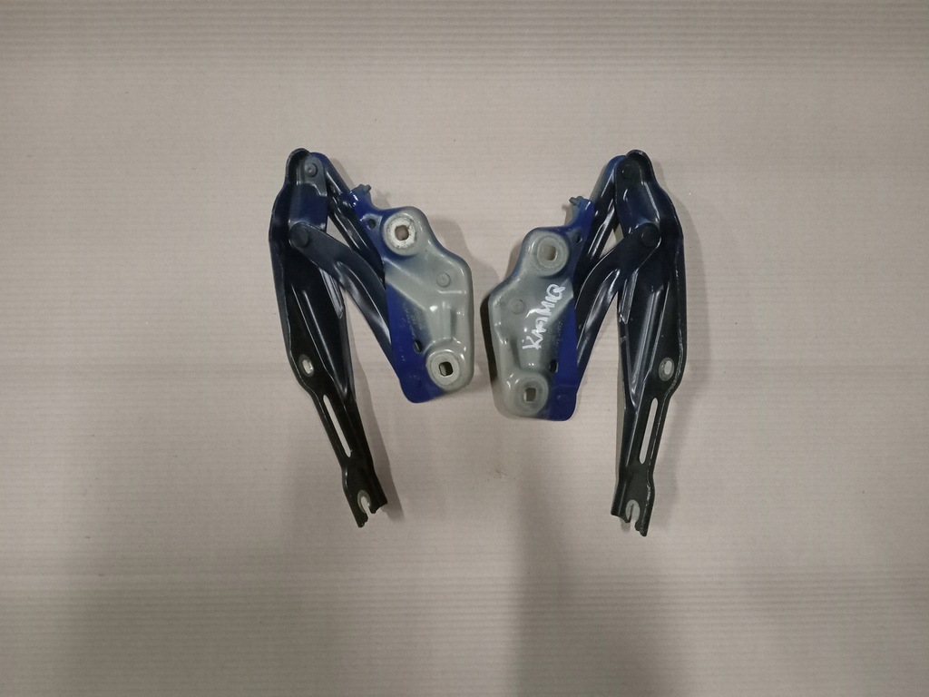 фото №1, Skoda kamiq scala - петля капот правый lub левый