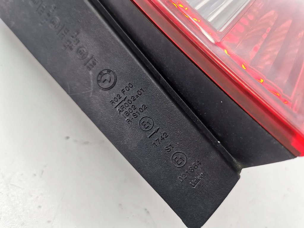 фото №8, Bmw 1 e81 e87 2007 правая сторона лампа задняя