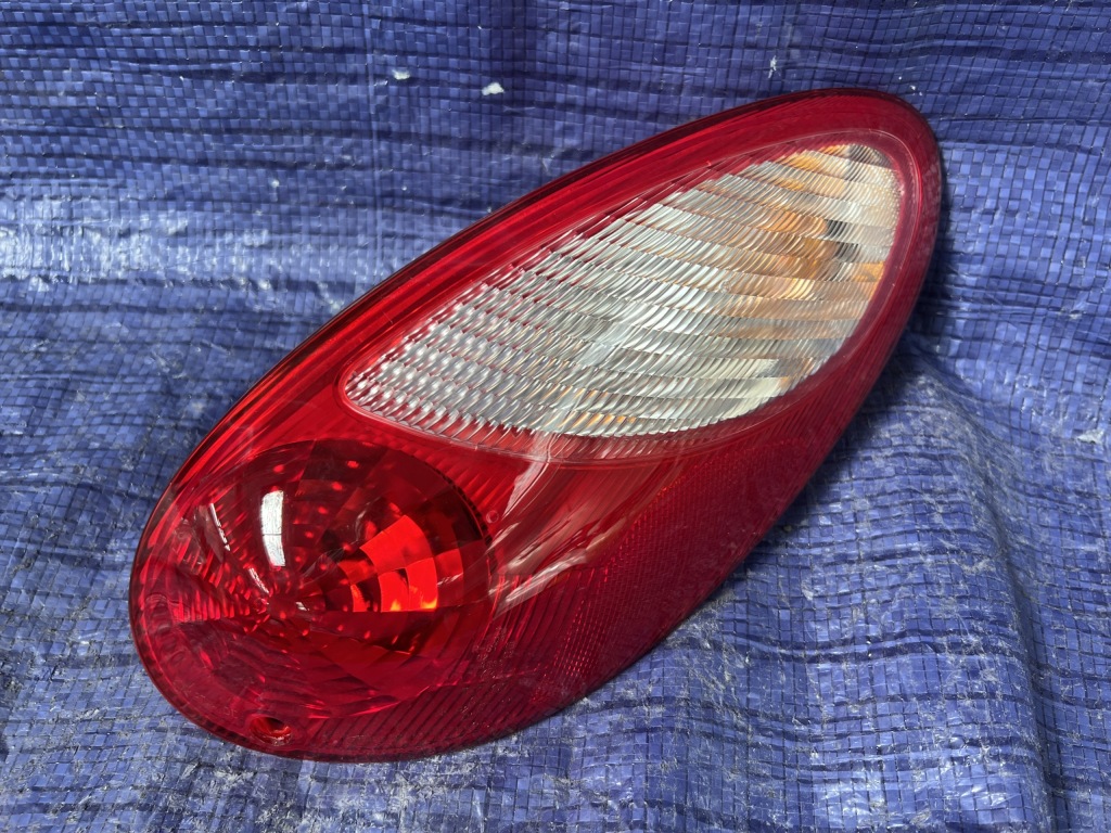 фото №1, Chrysler pt cruiser lift правая задняя лампа