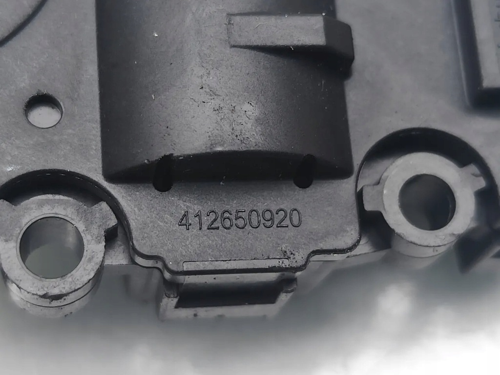 фото №7, Land rover range rover evoque 1.5 p300e hybrid 4x4 plug-in hybrid 412650920