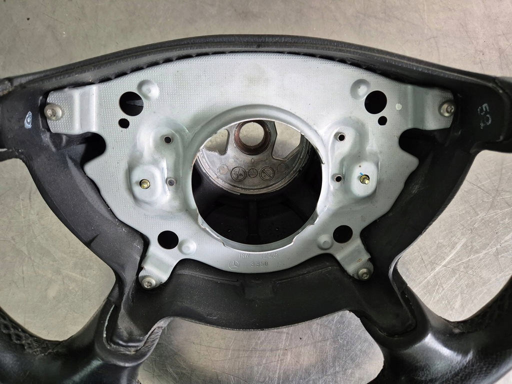 фото №10, Mercedes w211 воздуховод кожаный