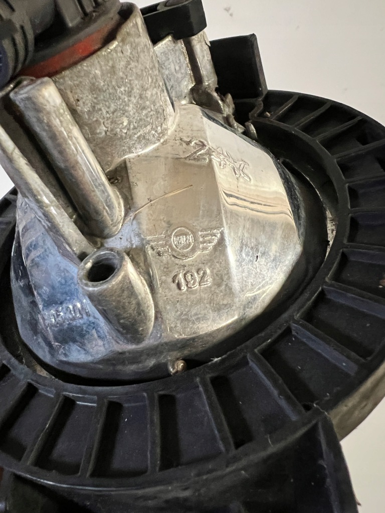 02at03bpl2151 mini 1305301 лампа противотуманная фара противотуманная правая левая 2015r в Украине