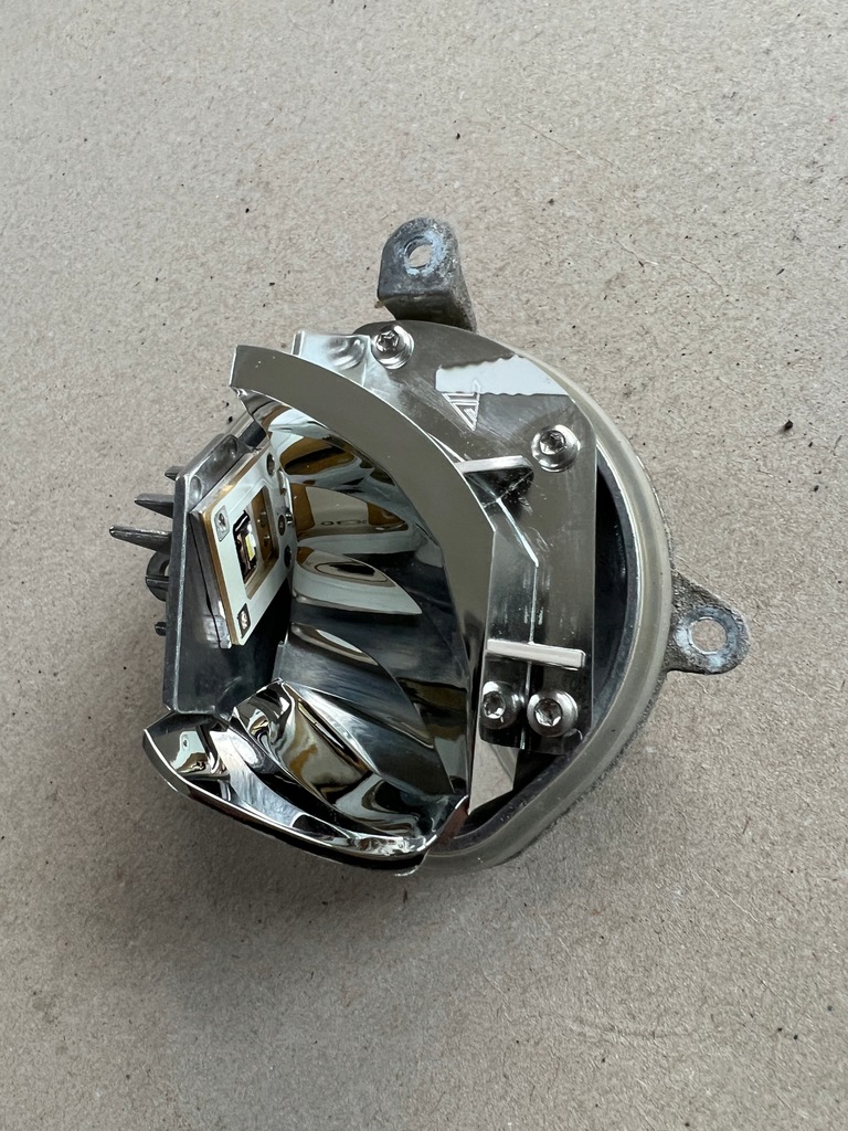 фото №8, Bmw 2 f45 f45 преобразователь led лампы перед