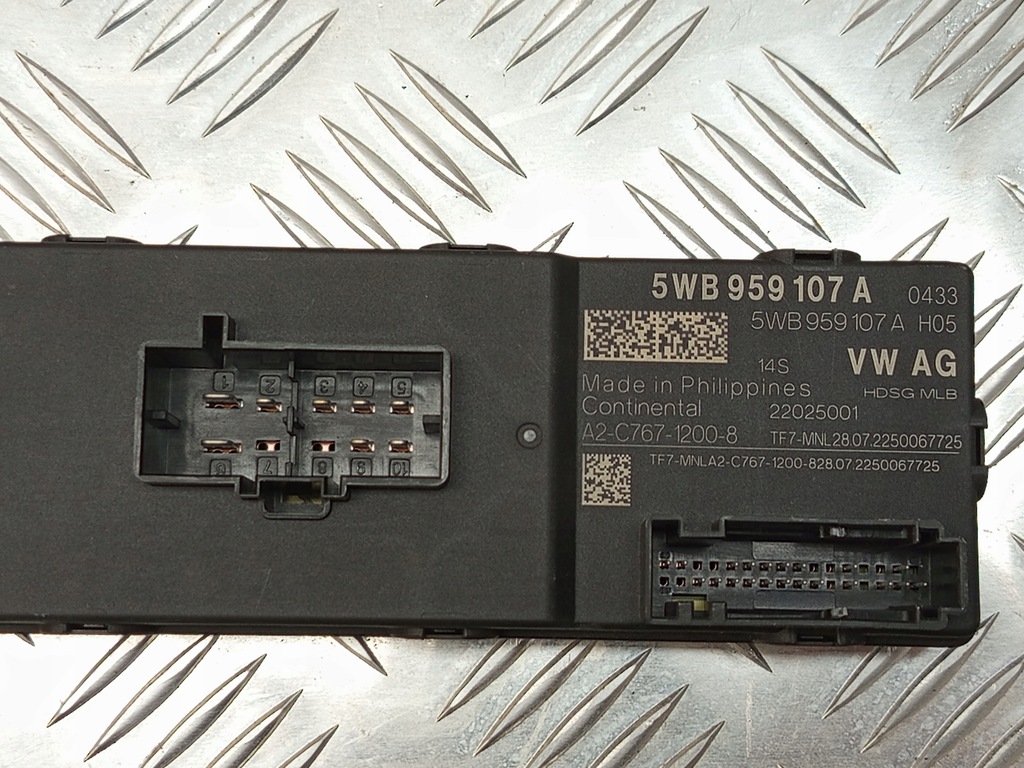 фото №13, Audi q3 блок керування модуль кришки кришки багажника задня 5wb959107a