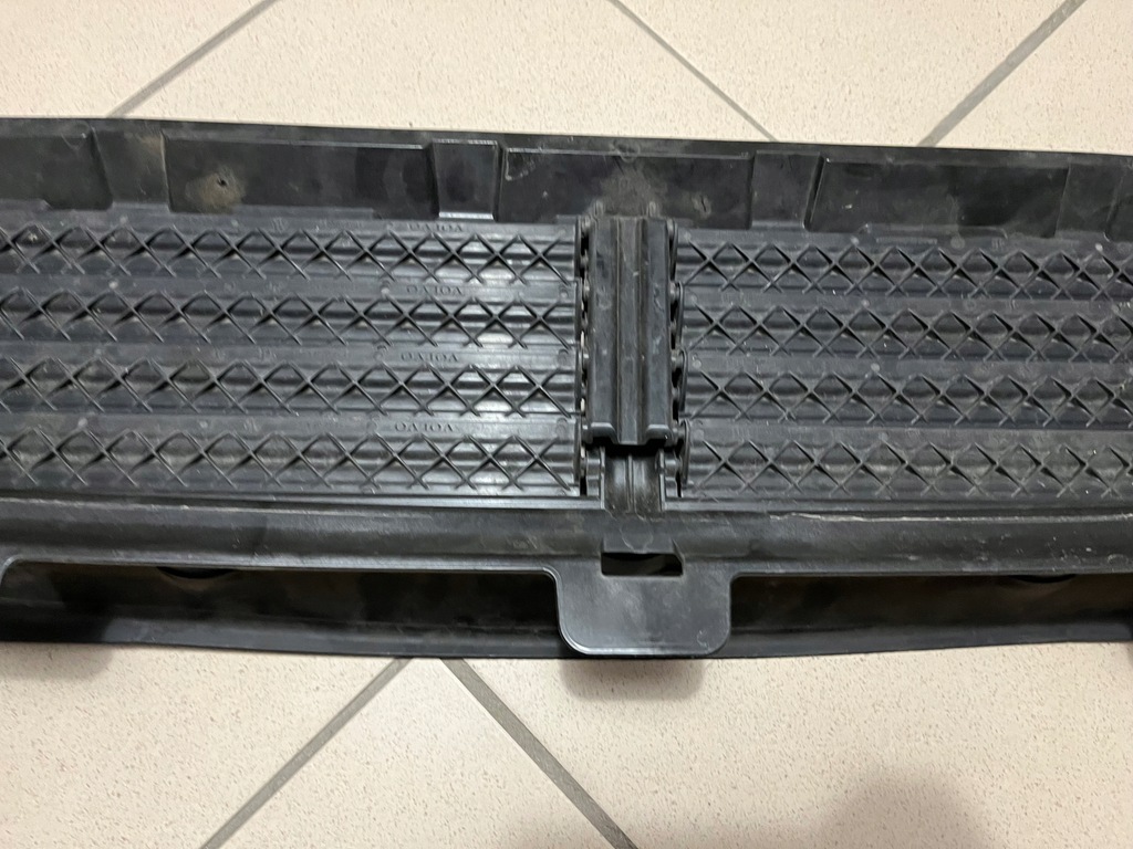 фото №10, Жалюзи шторка воздуховод воздуха volvo xc60 xc-60 ii 2 17-