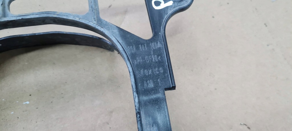 Q5 80a sq5 накладка накладка піввісь правий праві перед 80a863188a Недорого