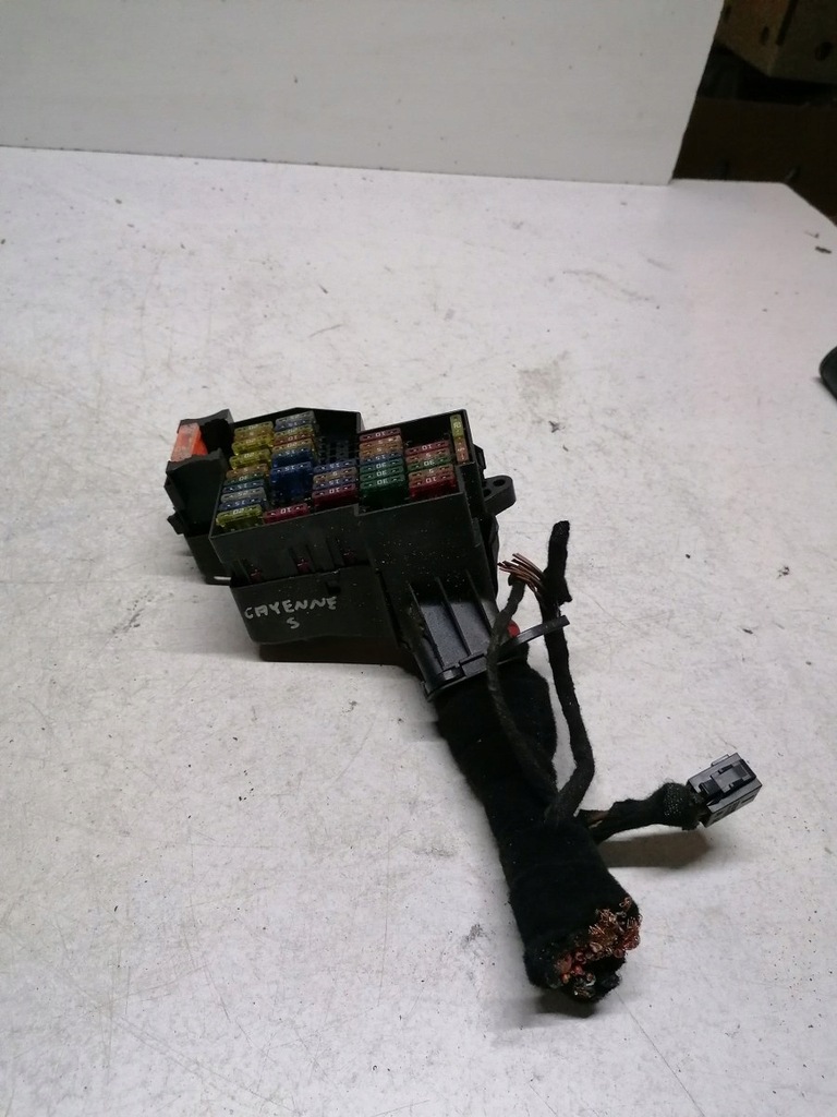 фото №1, Коробка запобіжників porsche cayenne