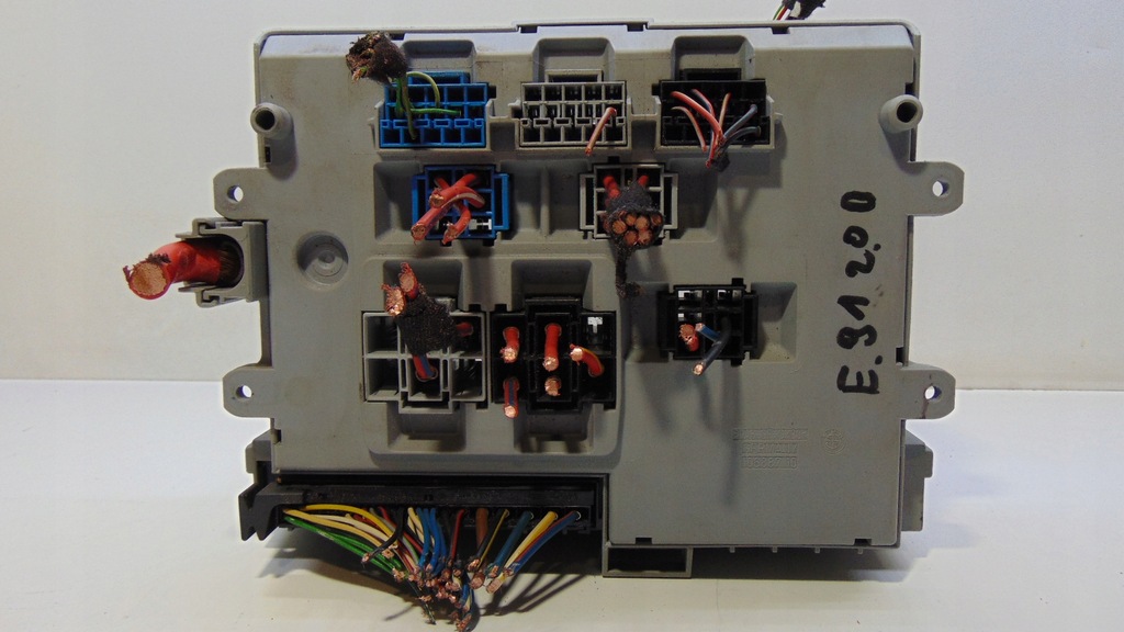 фото №3, Mini cooper r52 коробка предохранителей 6906626-04