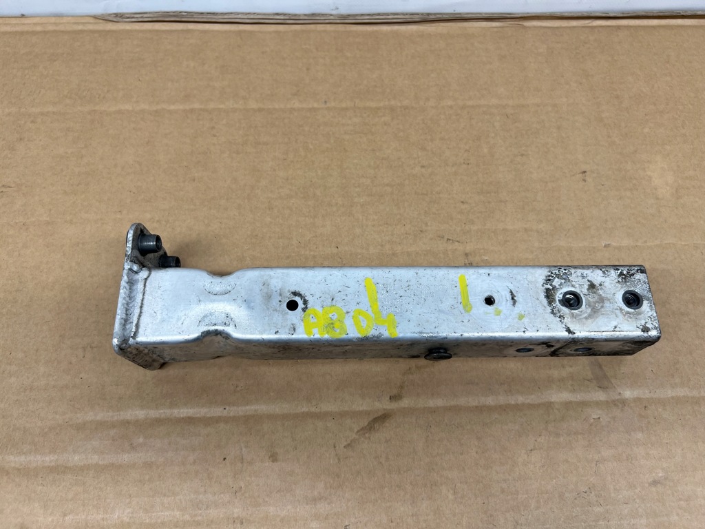 фото №1, Audi a8 d4 зона деформации 4h0806063e