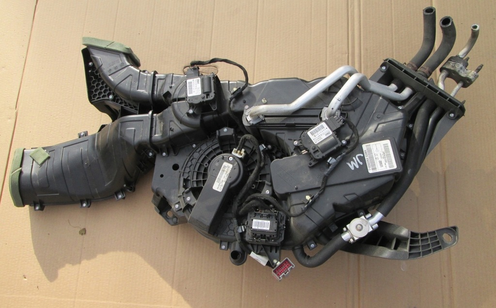 фото №12, Ford explorer 11- отопитель задняя задняя w крыло задний