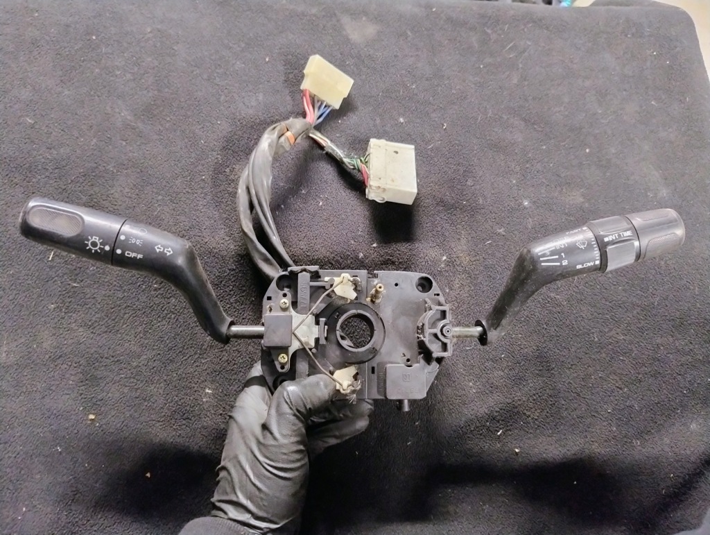 фото №1, Переключатель комбинированный mitsubishi eclipse i 177595