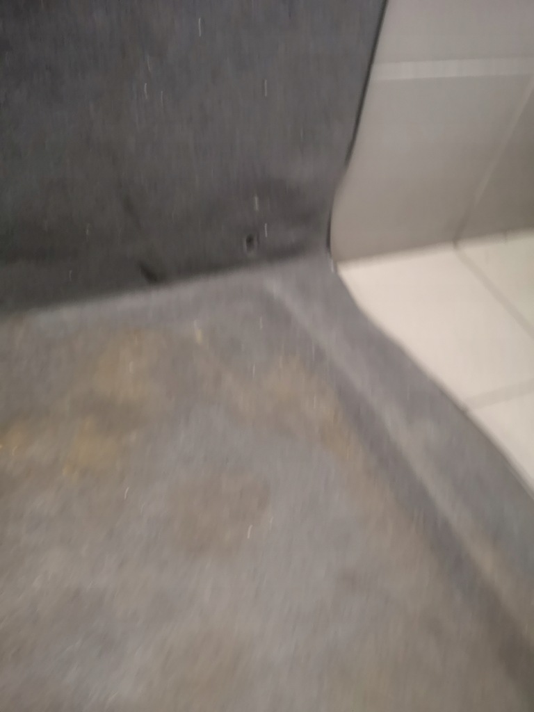 фото №5, Підлога багажника audi a8 d2 przed fl 4d0863463b