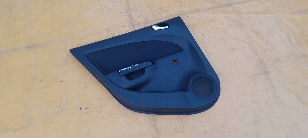 фото №1, Обшивка дверь левый задняя corsa d 5d