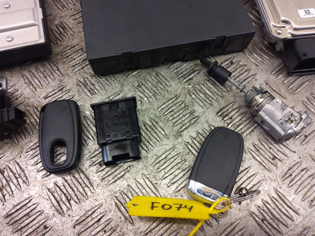 фото №10, Audi q5 sq5 2011 бортовий комп'ютер / блок керування ecu i комплект ключів