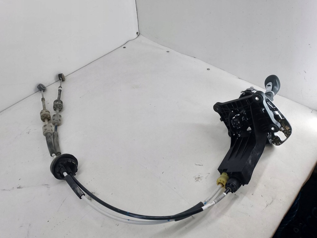 Кулиса переключения передач тросы opel meriva b 8126300201 8126300101 1.4 16v Киев