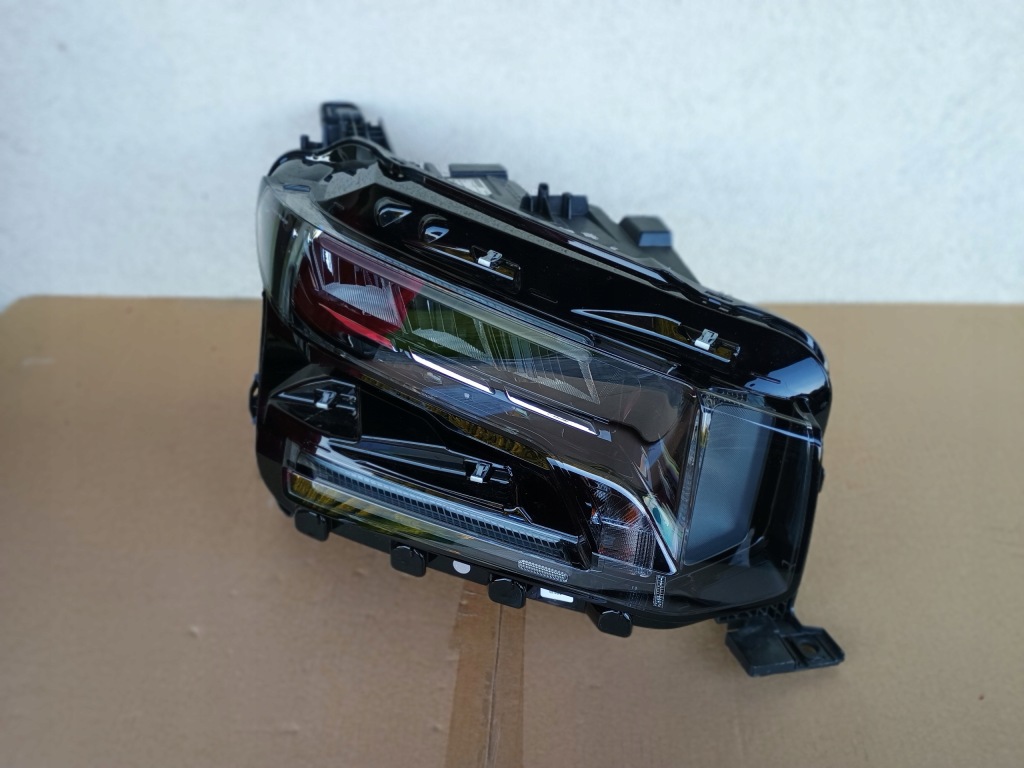 Фара перед передняя левая правый  citroen c3 e-c3 iv 24- full led с Разборки