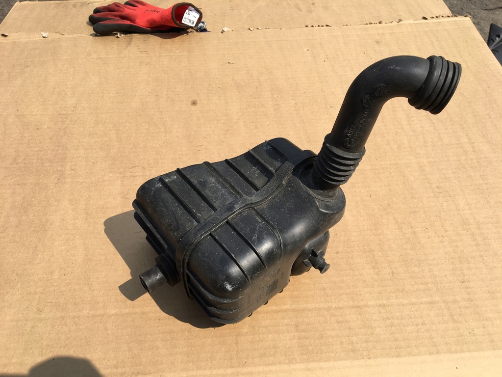 фото №1, Резонатор повітря 51770155 alfa romeo 159