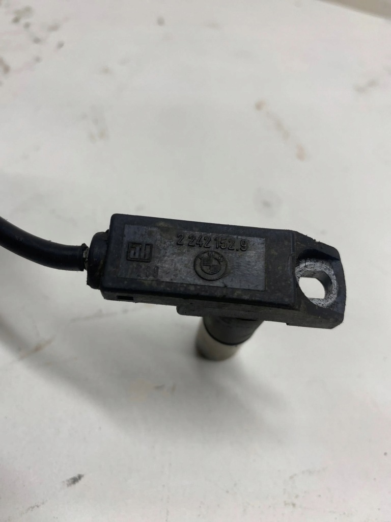 Датчик положення вала bmw 5 e34 22421529 в Україні