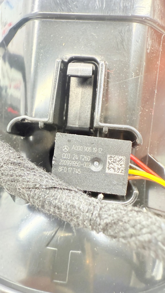 Mercedes w247 h247 gla ґрати обдув середній a1778306502 a0009061912 Зі Шроту