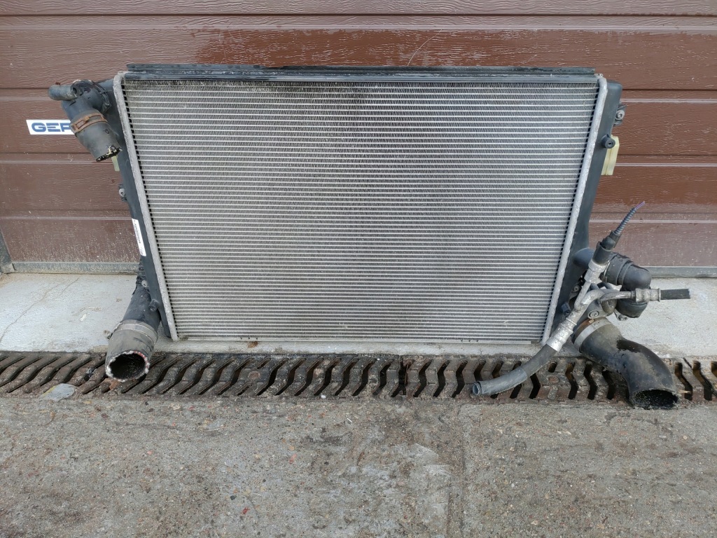 Комплект радіатор води кондиціонер інтеркулер 1.6 tdi audi a3 8p рестайлінг  lata 08-12 в Україні