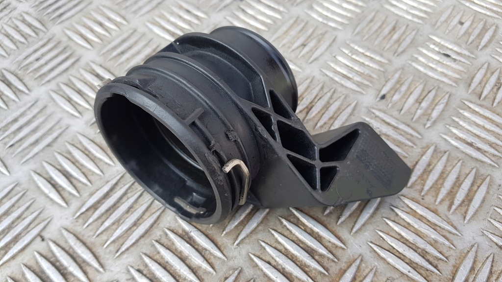 фото №9, Mercedes w203 1.8 труба патрубок 013537