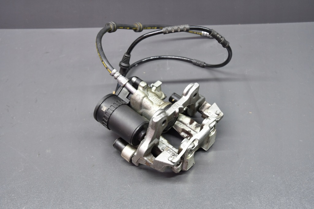 фото №6, Суппорт прижим левый задняя пабтрубок  bmw 1 f40 2 f44 x1 f48