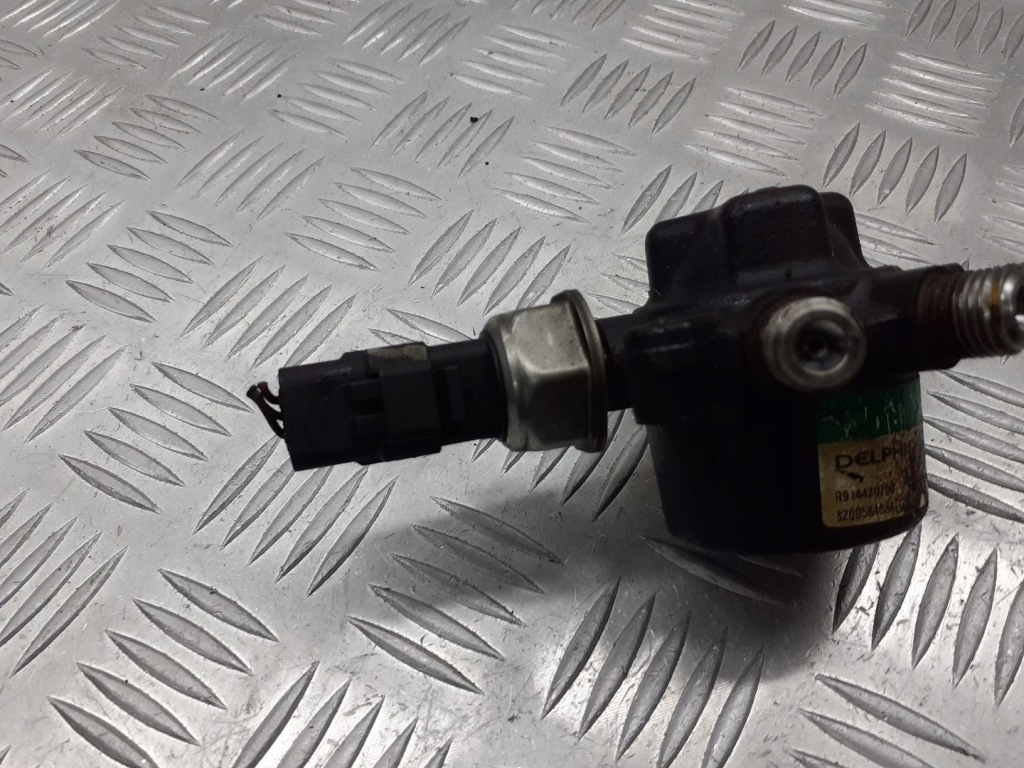 фото №3, Розподільник пального renault clio iii 1.5 dci 8200584034