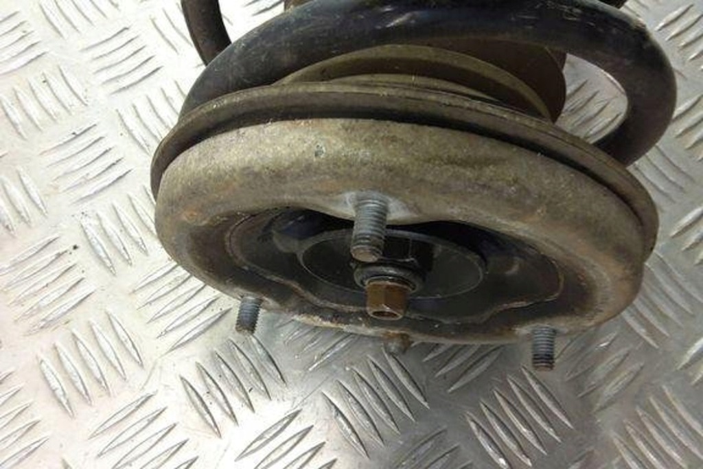 Амортизатор передний правый bmw 7 e65, e66, e67 6758883 3.6l бензиновый 200kw Киев