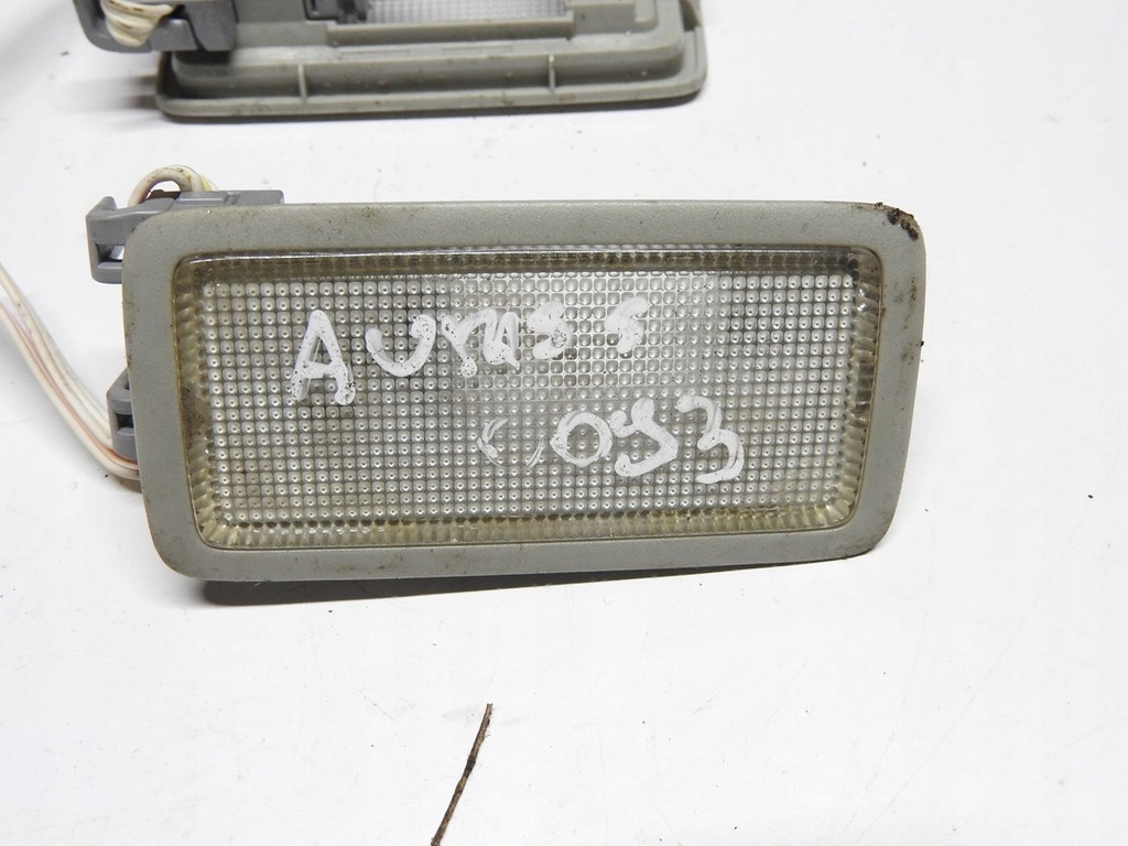 фото №16, Toyota auris i 06-09 лампа освітлення салону 81340-30100